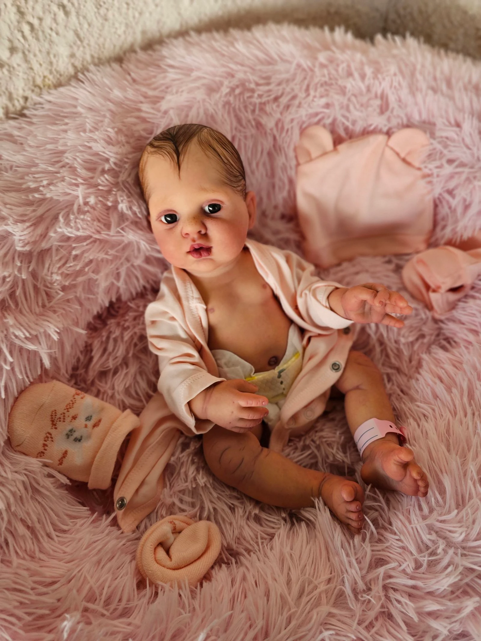 Boneca reborn com corpo de vinil 
